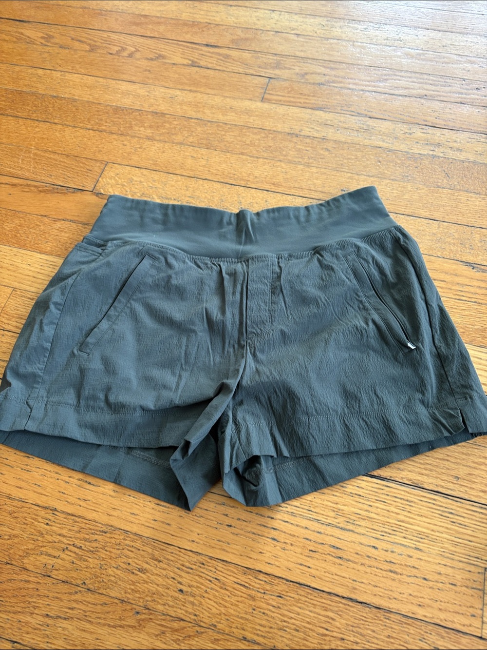 Athleta Trekkie North Short